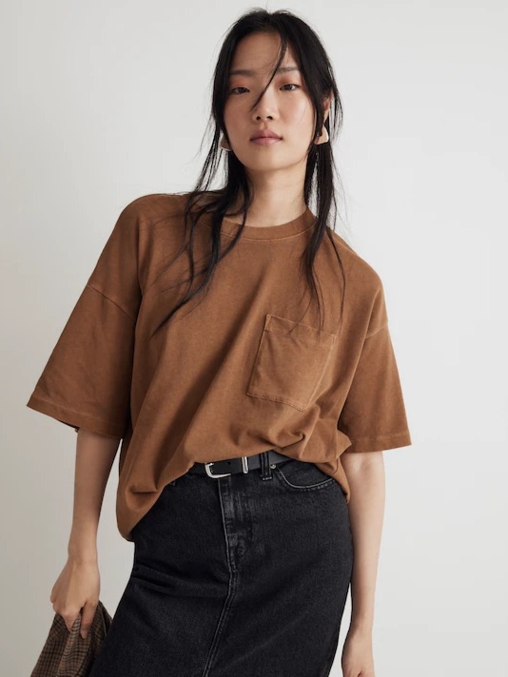 Madewell Relaxed Chest-Pocket Tee in Cocoa